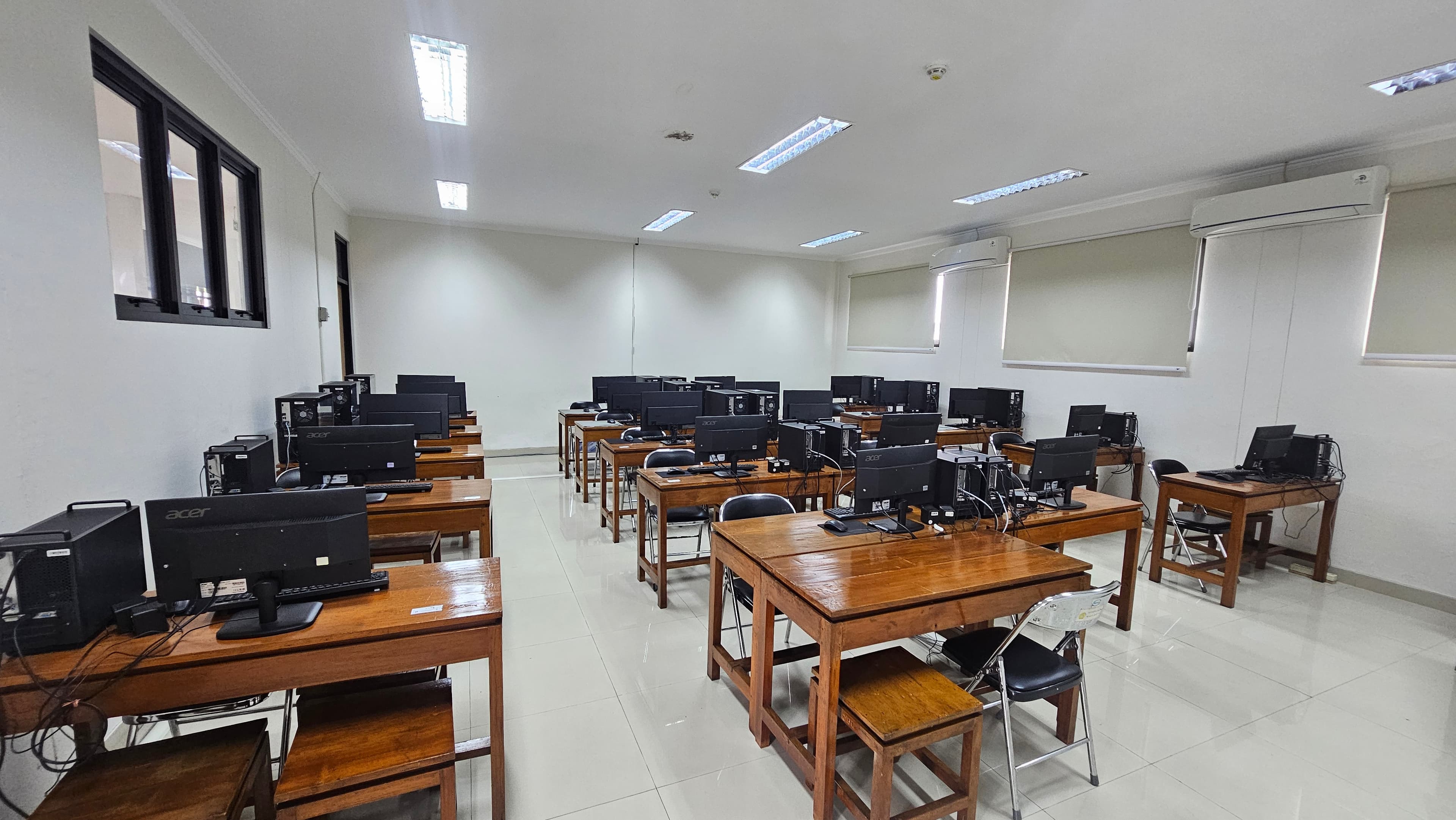 Lab Praktikum Teknik Informatika