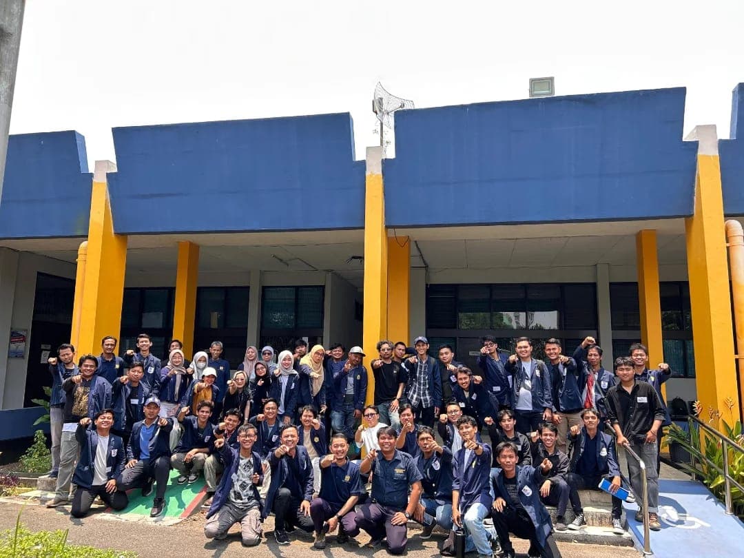 Para Mahasiswa Teknik Sipil STT PU yang telah melaksanakan Praktikum