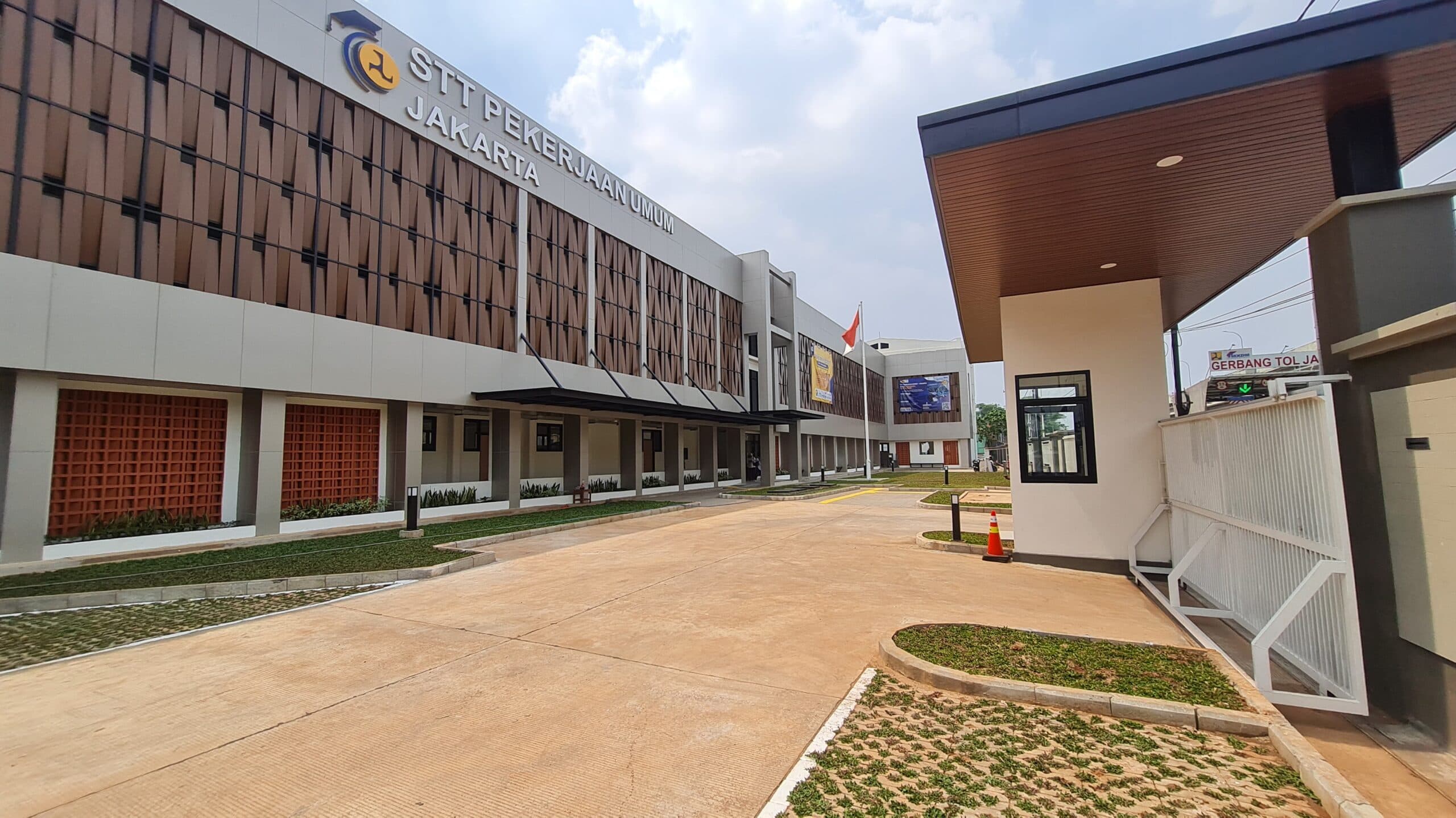 Semua Jurusan Diterima di STT PU